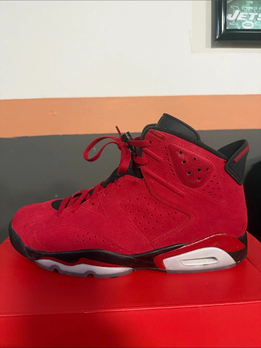Air Jordan Retro 6 men’s shoe